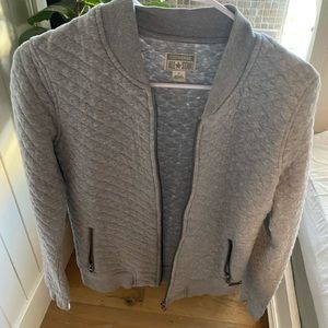 gray converse zip up jacket!